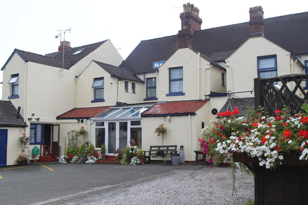 Meadows Way Guest House Uttoxeter Exterior photo